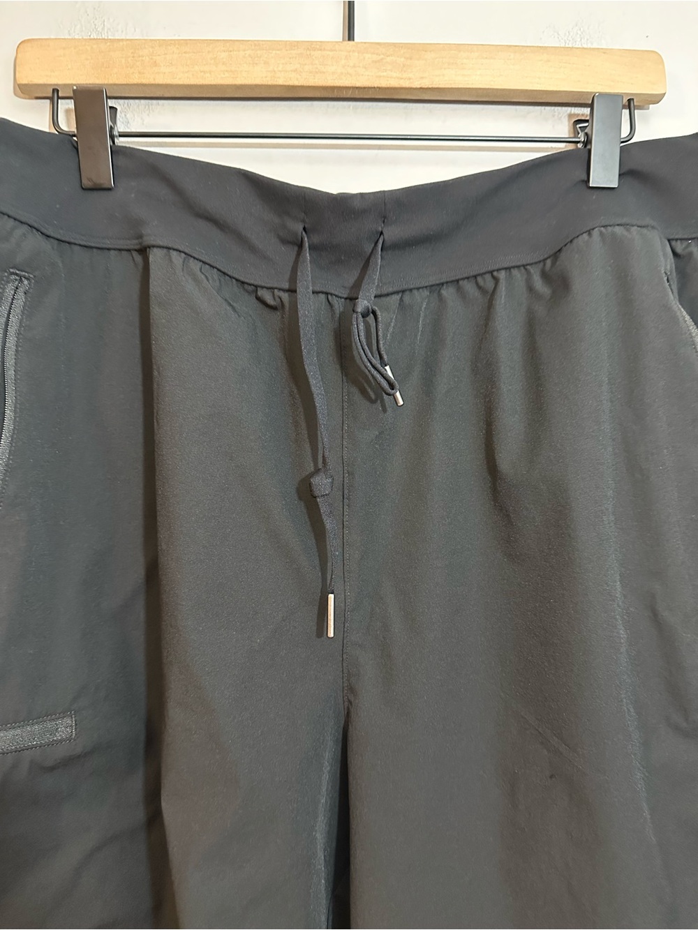 Halara Water Repellent Wear-Resistant Mid Rise Drawstring Hiking Shorts Large - Picture 5 of 10